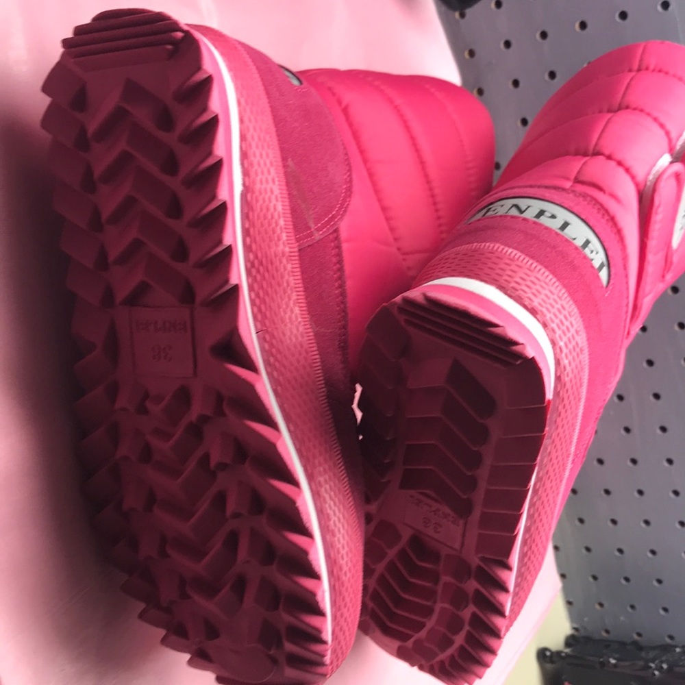 Hot pink winter moon 🌙 boots winter snow bunny 80’s retro vintage shoes Velcro 8 - Picture 4 of 4